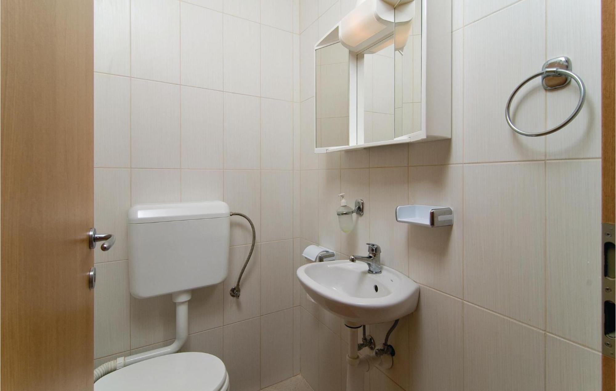 Stunning Apartment In Sevid With Kitchen 外观 照片