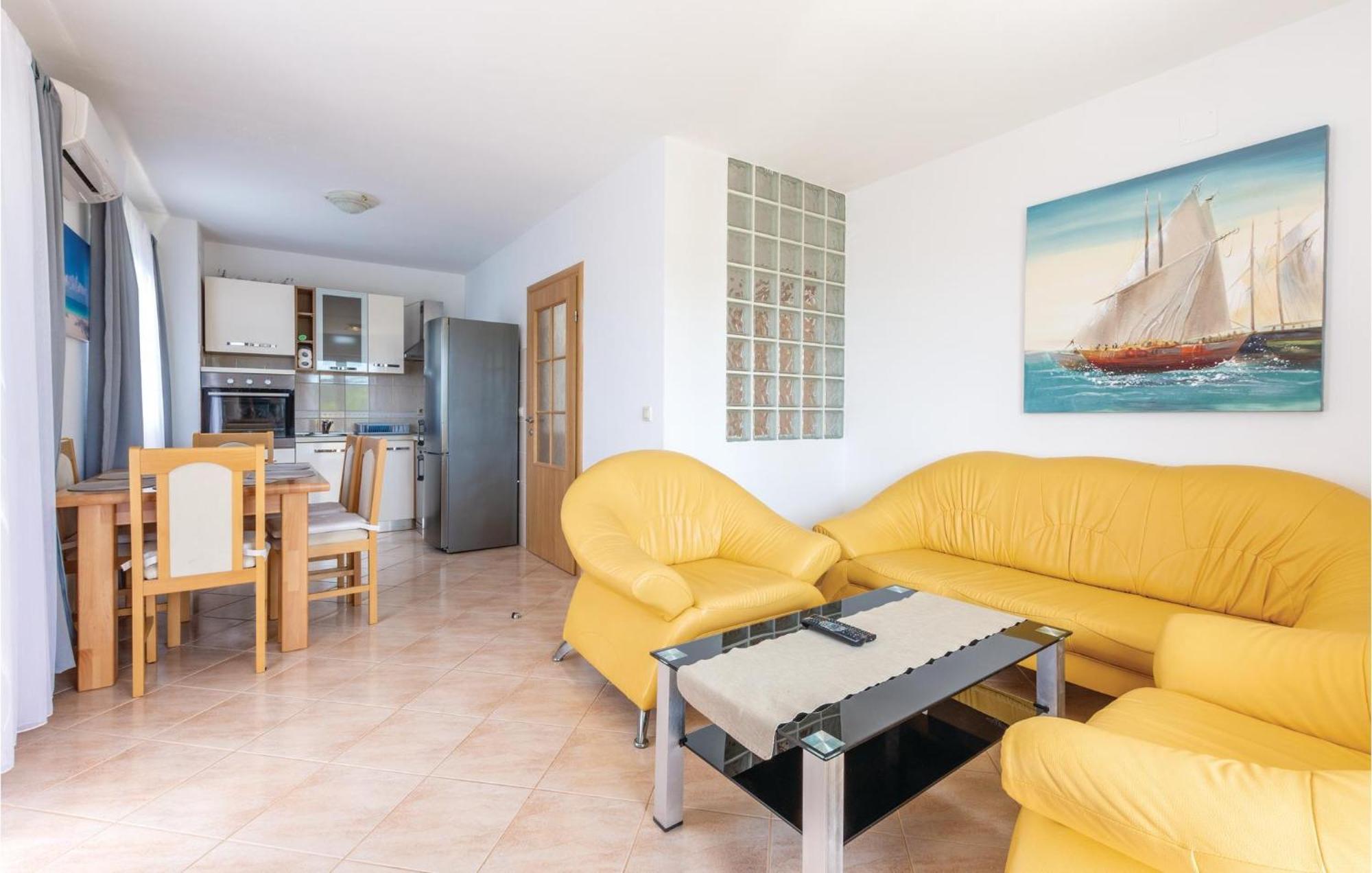 Stunning Apartment In Sevid With Kitchen 外观 照片